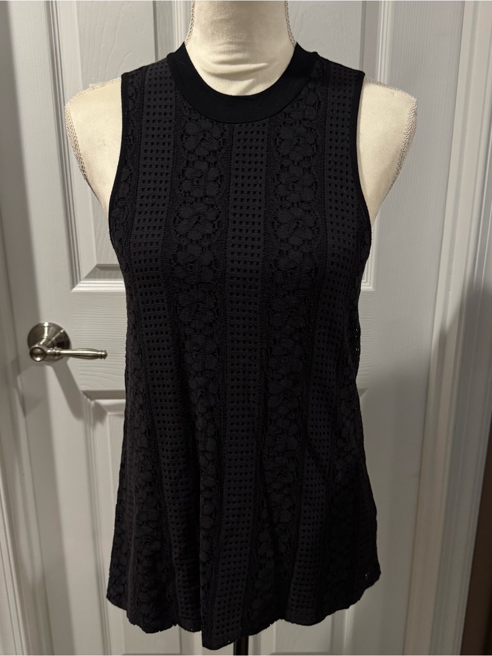Pink Rose Black Lace-Panel Sleeveless Tank